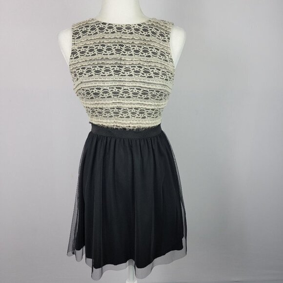 Speechless Juniors Small Lace & Tulle Elastic Waist Dress Ivory Black Sleeveless - Picture 1 of 8